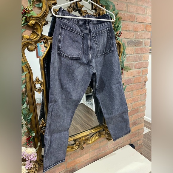 Abercrombie & Fitch Mom Jeans NWOT - Picture 2 of 4